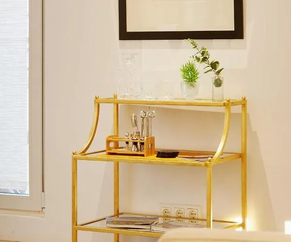 Apartment 8 Balconies Heart Of The Old Town