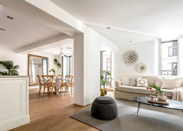 Apartment 8 Balconies Heart Of The Old Town